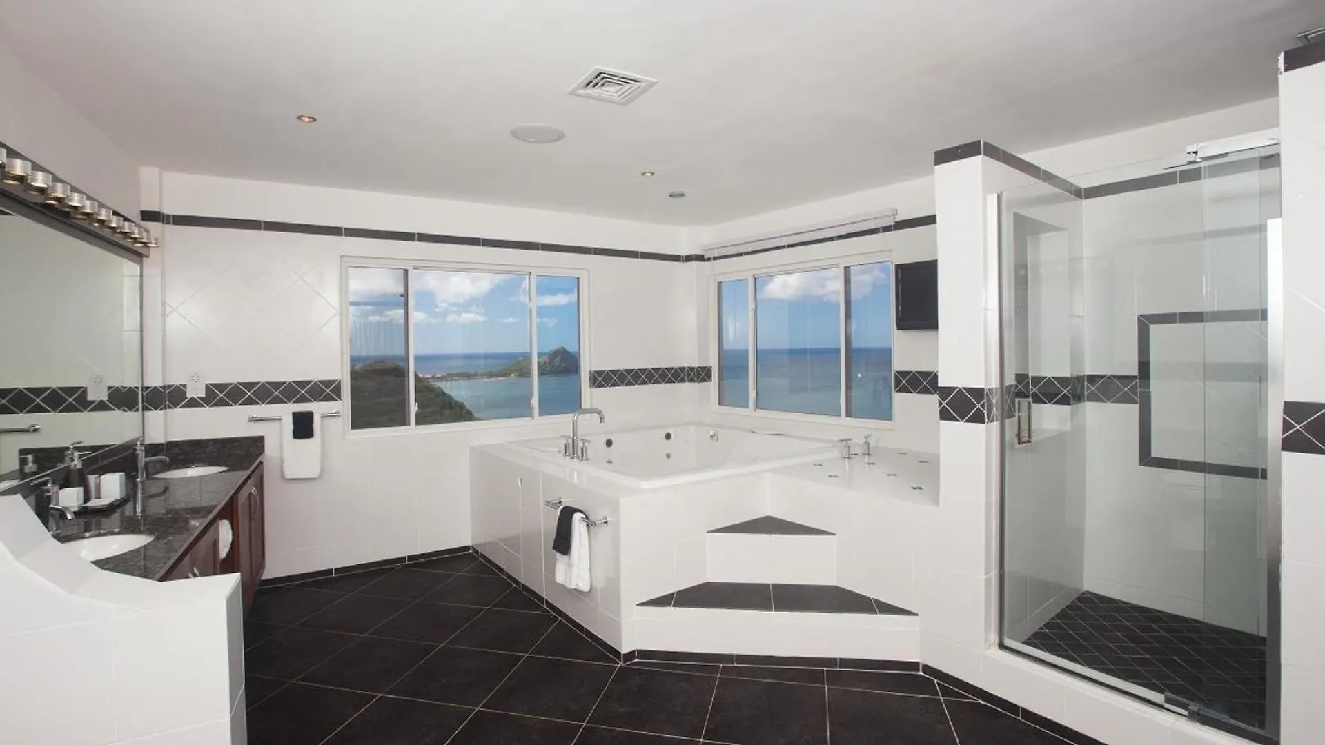 Ultra Modern Villa With 6 Bedrooms Gros Islet
